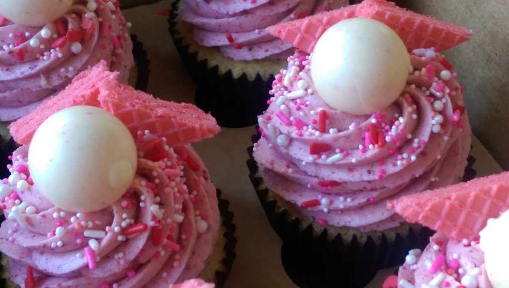 strawberry malt cupcakes